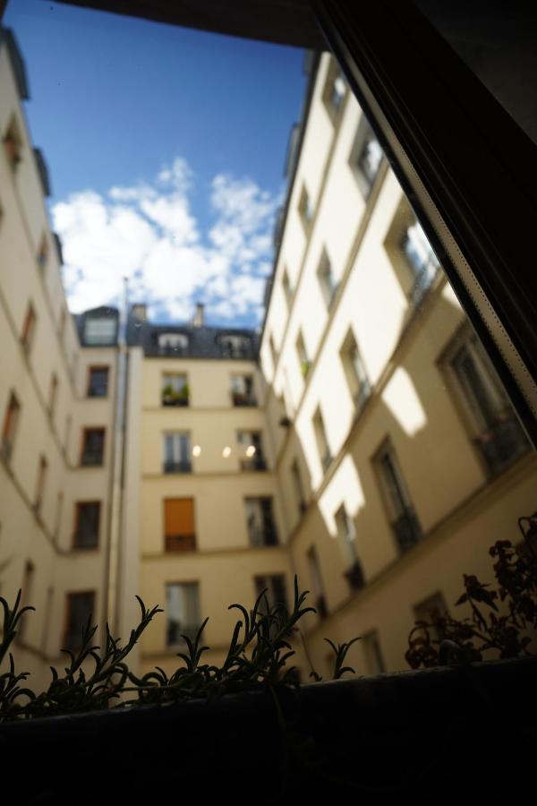 Charmant Studio Au Calme Et Bien Desservi Paris Ngoại thất bức ảnh