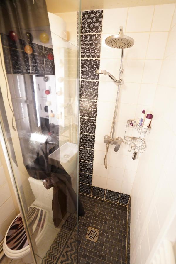 Charmant Studio Au Calme Et Bien Desservi Paris Ngoại thất bức ảnh